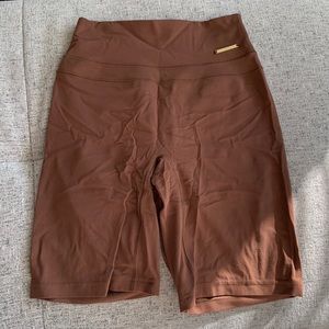 Gymshark Whitney Biker Short Brown Size small